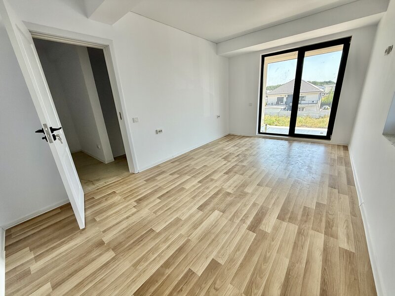 Otopeni, Vile 2025 strada privata, curte 220 mp