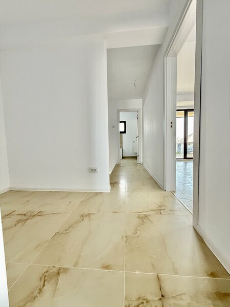 Otopeni, Vile 2025 strada privata, curte 220 mp